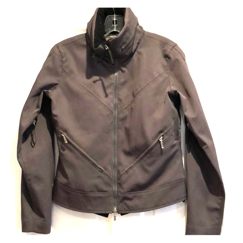 Erin Snow, light weight ski jacket size S